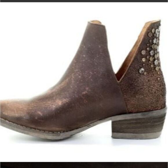 Circle G By Corral Copper Handcrafted Leather Ankle Boots - Picture 3 of 8